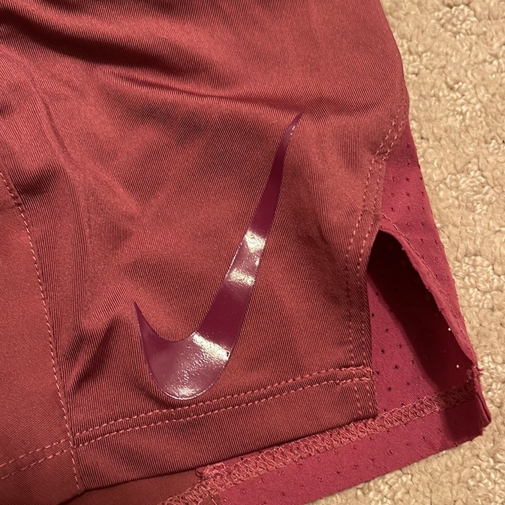 Nike Running Short - Picture 2 of 4